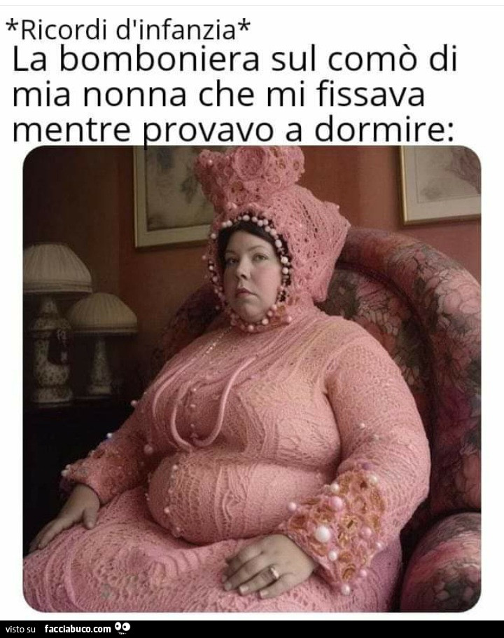 Ricordi d'infanzia la bomboniera sul comò di mia nonna che mi fissava