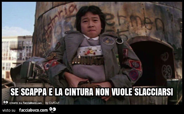 Se scappa e la cintura non vuole slacciarsi