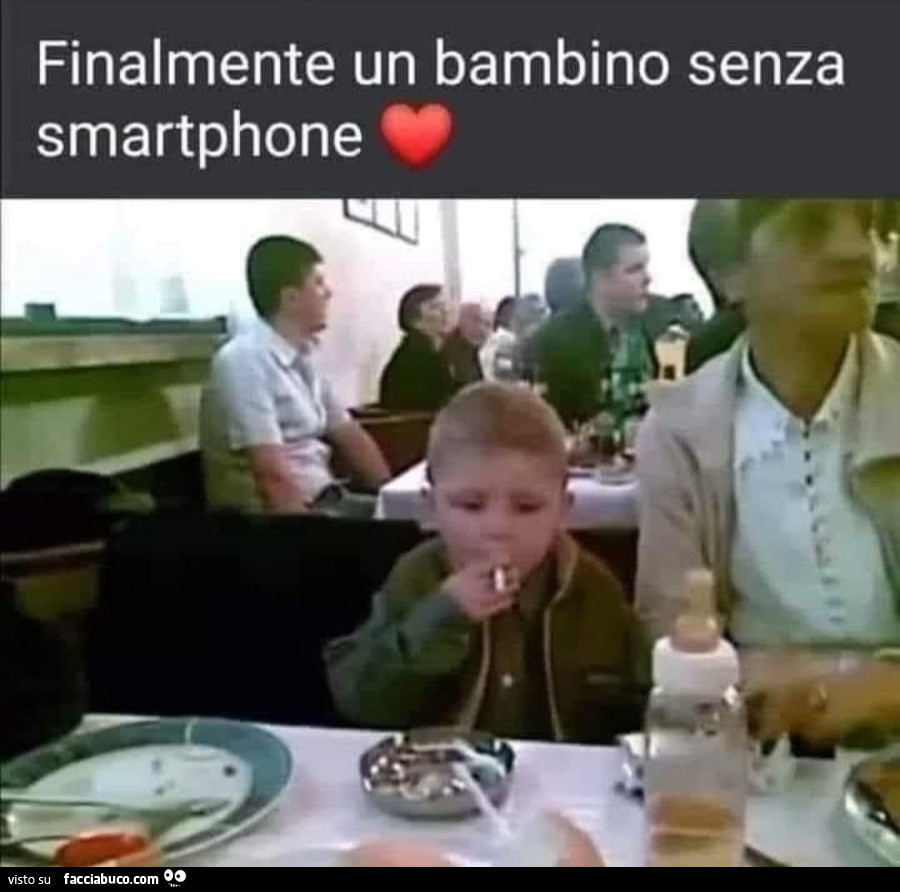Finalmente un bambino senza smartphone