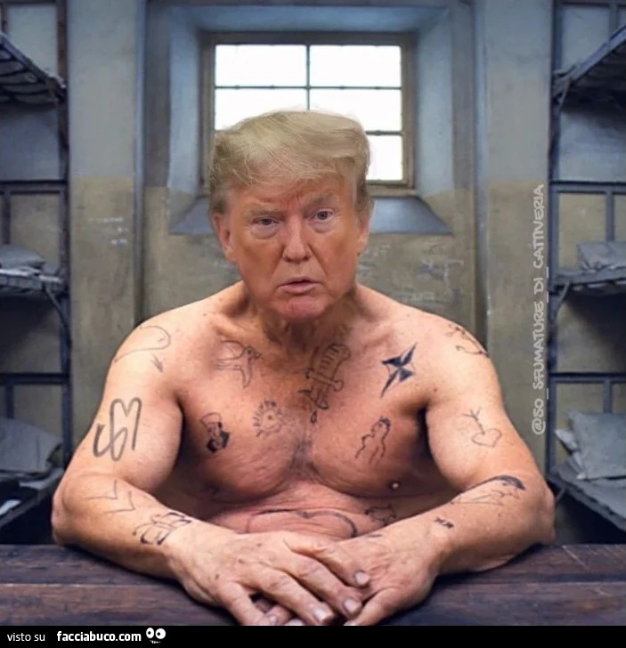 La storica foto di Trump nel carcere di Atlanta